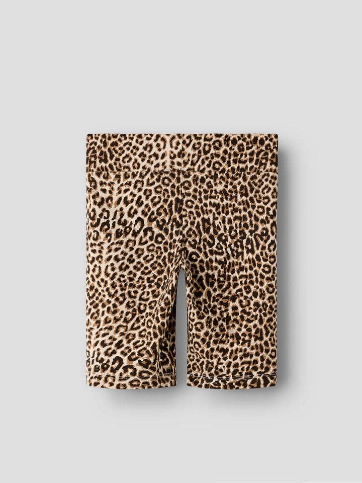 Leopard mönstrade cykelbyxor med bred resår i midjan. 
Beige och svart leo biker shorts till flicka och tjej, barn och ungdom i ekologisk bomull från Name it.
NKFFAHIROZ BIKER LEGGING
13254497