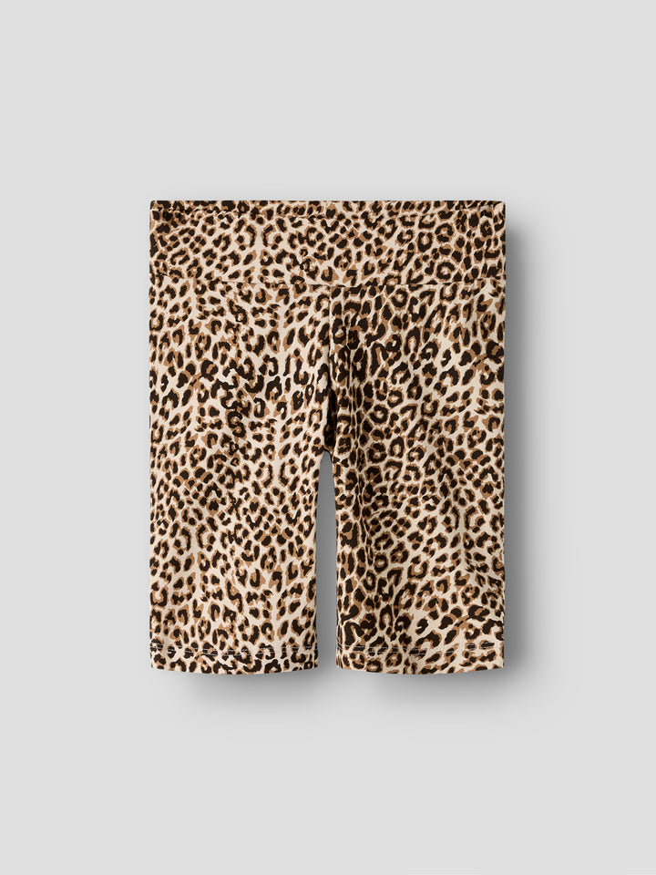 Leopard mönstrade cykelbyxor med bred resår i midjan. 
Beige och svart leo biker shorts till flicka och tjej, barn och ungdom i ekologisk bomull från Name it.
NKFFAHIROZ BIKER LEGGING
13254497