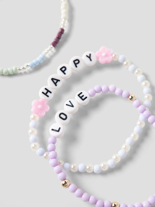 Söt 3 pack med armband till barn flicka. Lila pärl armband med blommor och fina ord.
NMFFANDANGO 3P BRACELET
13254519