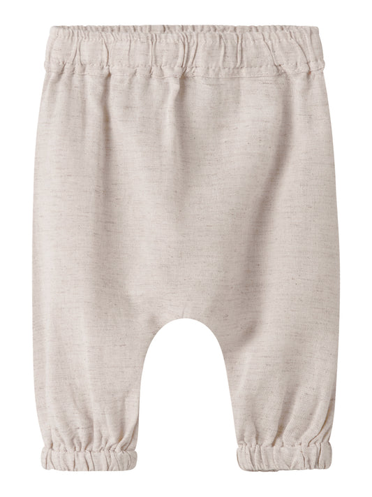 Beige linne byxa till baby pojke. Bebis byxor i mjuk skön lin till bebis pojke från Name it.
NBMFAHER PANT FF
13254559