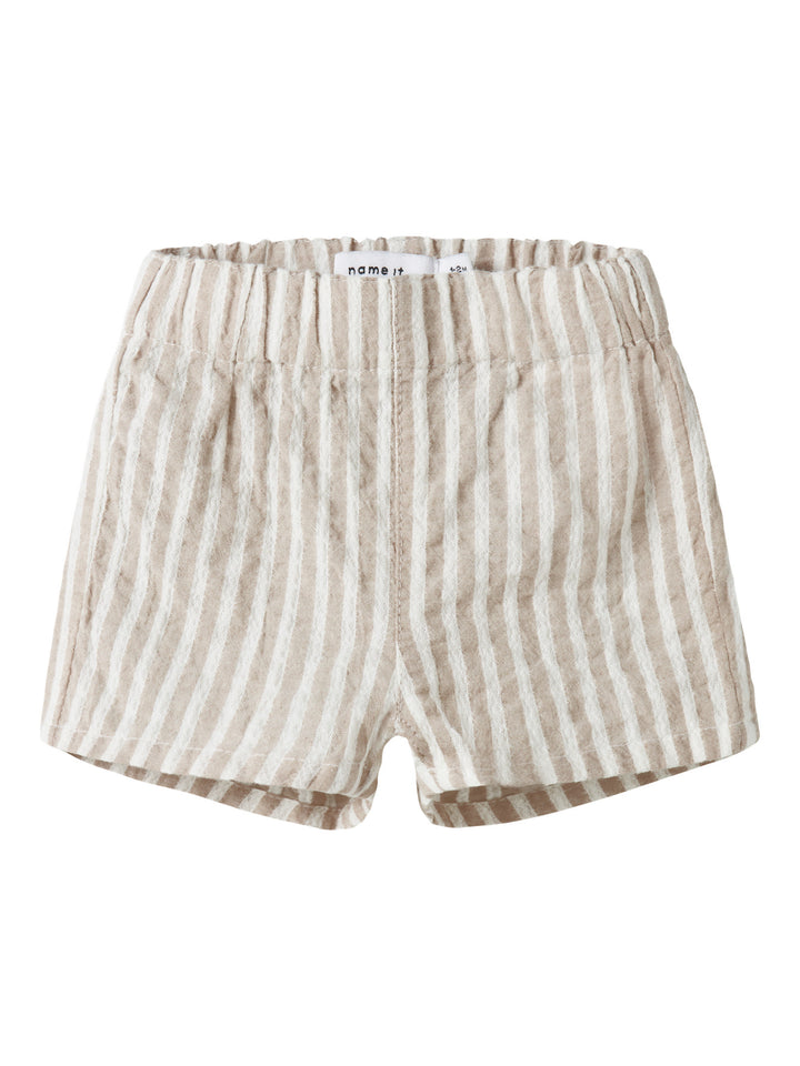 Randiga baby shorts till pojke. Ekologiska bebis shorts till pojke från Name it.
NBMFEDENIS SHORTS
13254561