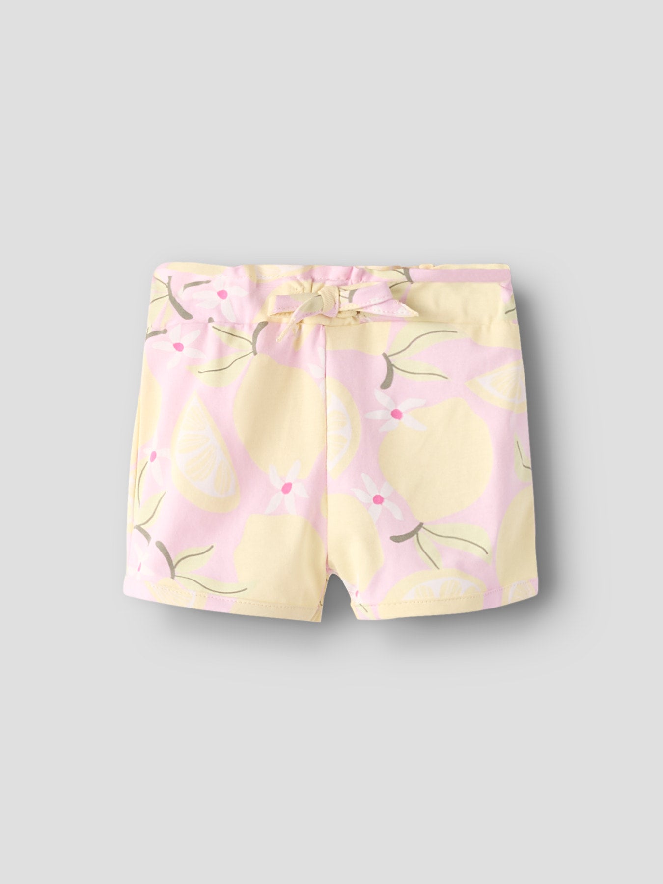 Rosa shorts med gula citroner till baby flicka. Bebis shorts till flicka i ekologisk bomull från Name it.
NBFFILUAZ SHORTS BOX
13254734