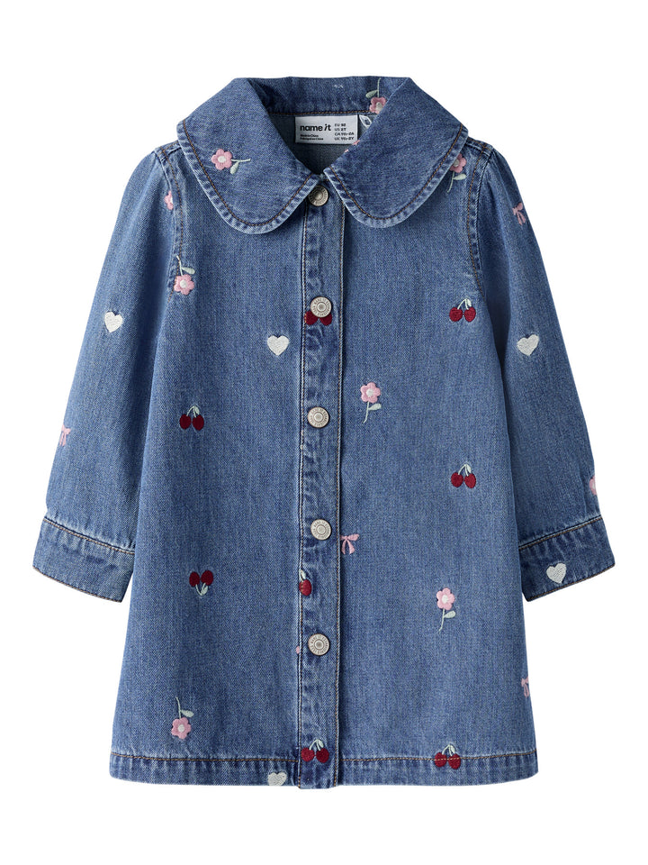 Name It Emily blå denimklänning för flicka med broderade detaljer, lång ärm och skjortkrage