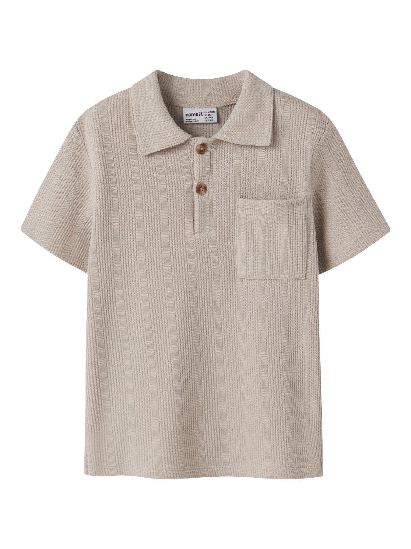 Beige piké tröja till pojke. Kortärmad tenniströja till ungdom kille som vill ha en klassisk pike tröja från Name it.
NKMHAKSI SS NREG POLO
13255346