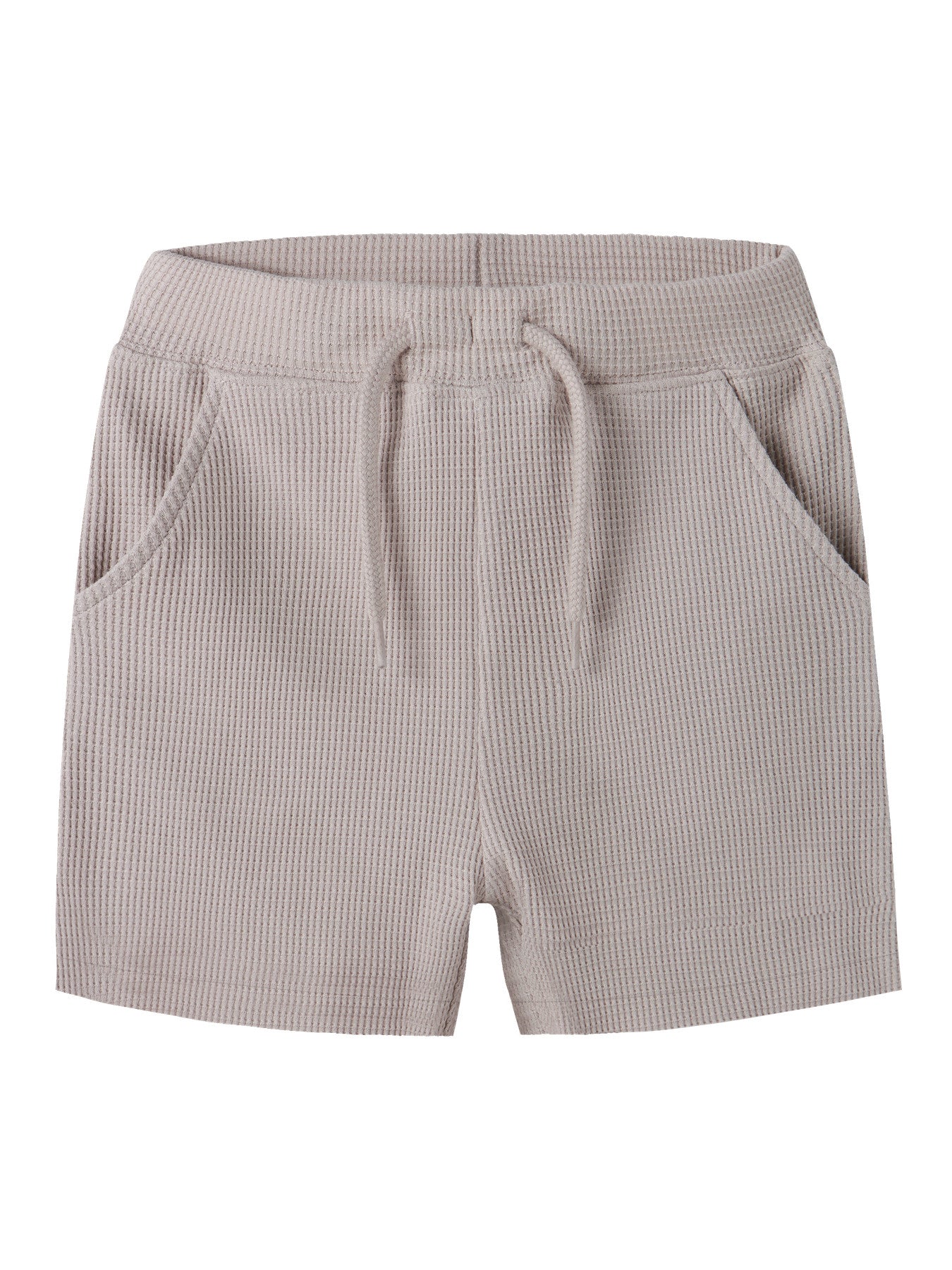 Beige mjuk shorts till pojke. Barn shorts till pojke. Ekologiska barnkläder från Name it.
NMMHARVE NREG SHORTS
13255387
