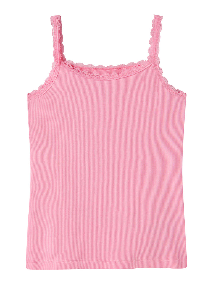 Rosa ribbat linne med smala spets axelband till flicka. Ekologiska barnkläder till flicka från Name it.
NKFHARISA SLIM STRAP TOP
13255450