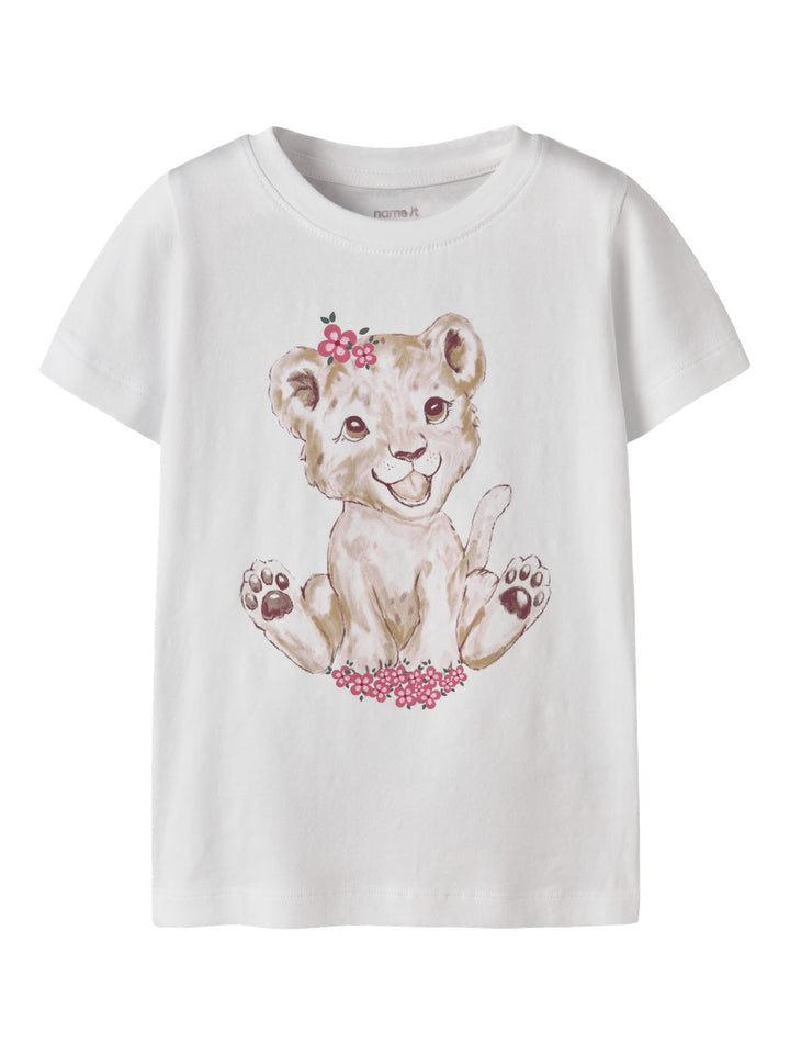 Söt kortärmad vit t-shirt med lejon unge till flicka. Ekologiska barnkläder från Name it, topp med lejon och blommor, gullig topp till flicka.
NMFHERTA SS TOP BOX
13255545 