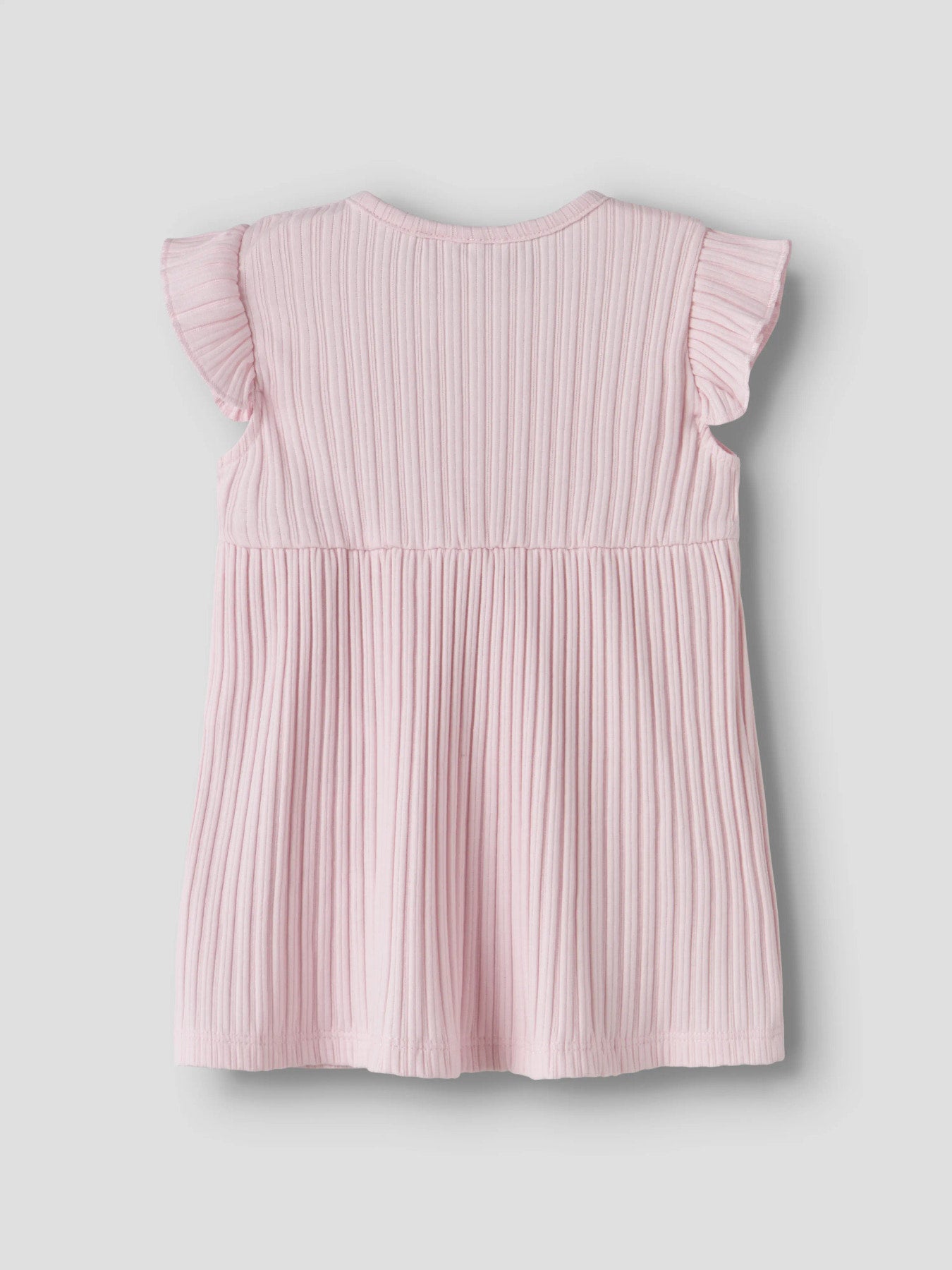 Ljus rosa ribbad baby klänning till flicka från Name it. Söt enfärgad bebis klänning till nyfödd flicka.
NBFHEIDY SS DRESS
13255800