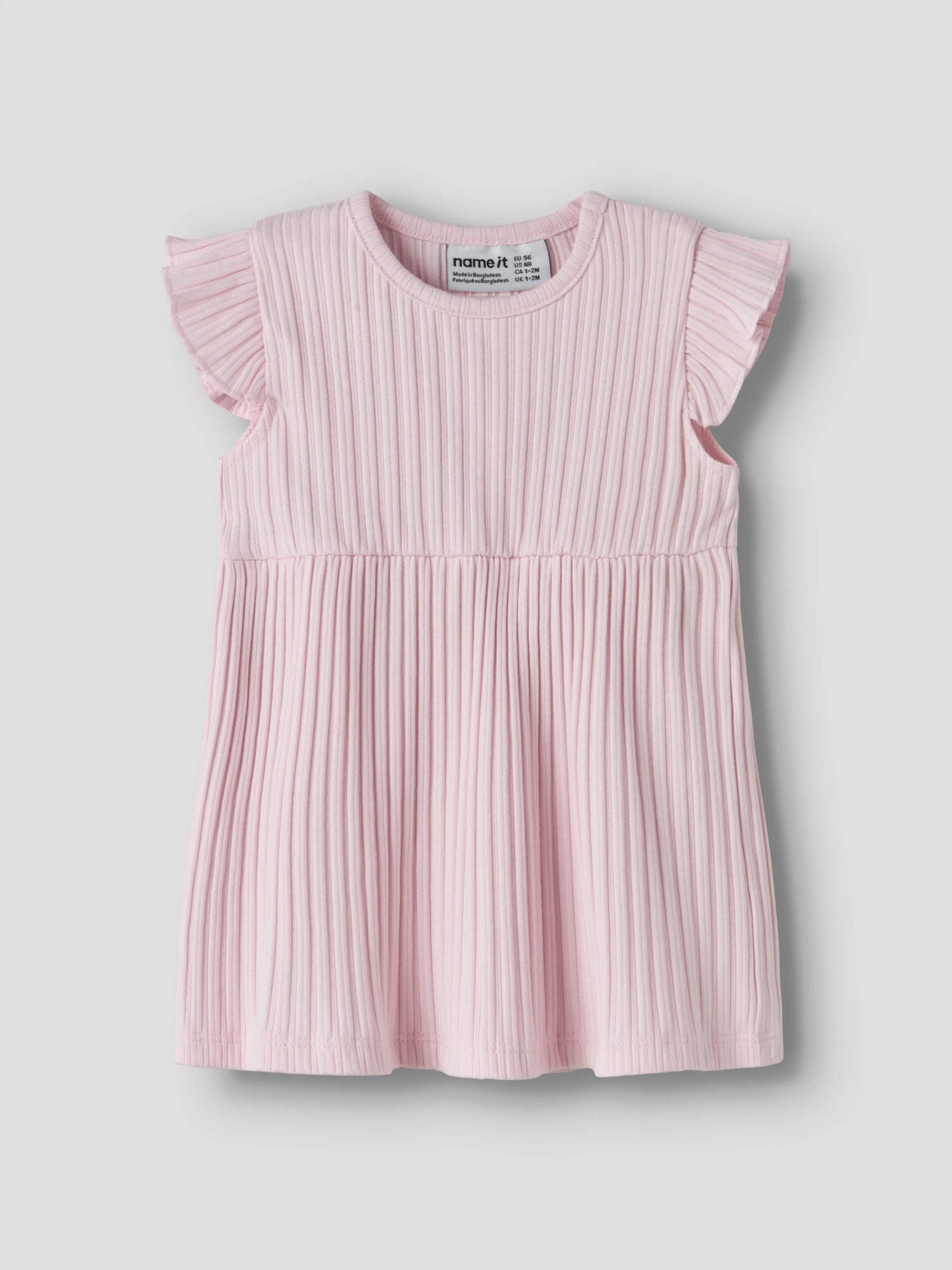 Ljus rosa ribbad baby klänning till flicka från Name it. Söt enfärgad bebis klänning till nyfödd flicka.
NBFHEIDY SS DRESS
13255800