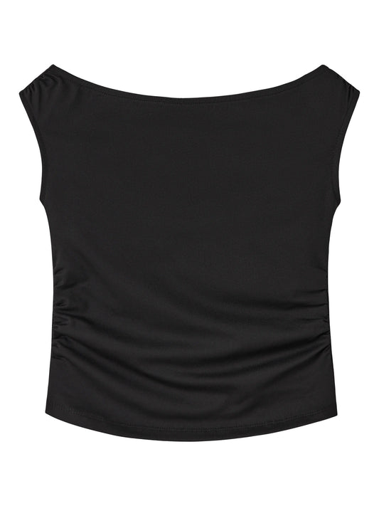 Svart enfärgad linne med rynkade sidor till flicka. Topp snygg cool topp till flicka från Name it.
NKFHELGU SLIM SH TANK TOP
13255846