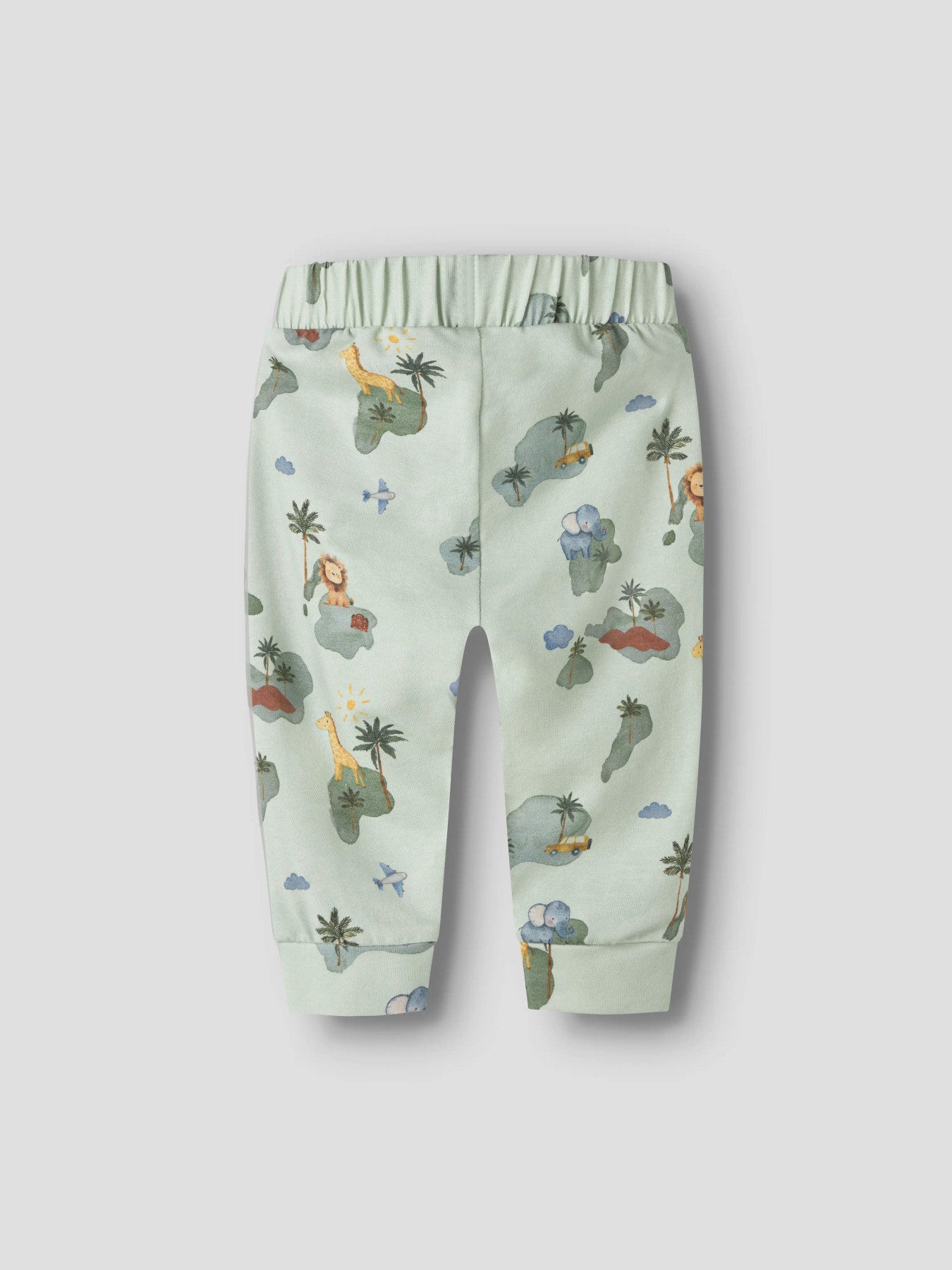 Gröna mönstrade baby byxor till bebis pojke. Byxa med lejon och giraff till baby pojke. Ekologiska bebis kläder från Name it.
NBMHELLO PANT
13255854