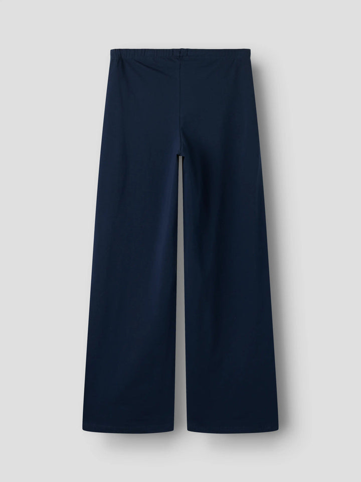 Low waist byxa till ungdom tjej. Vid byxa, låg midja från LMTD till ungdom, barn flicka. 
NLFBENEDICTE CON LW WIDE PANT
13255941