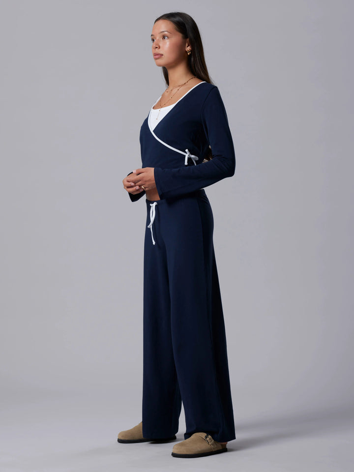 Low waist byxa till ungdom tjej. Vid byxa, låg midja från LMTD till ungdom, barn flicka. 
NLFBENEDICTE CON LW WIDE PANT
13255941
