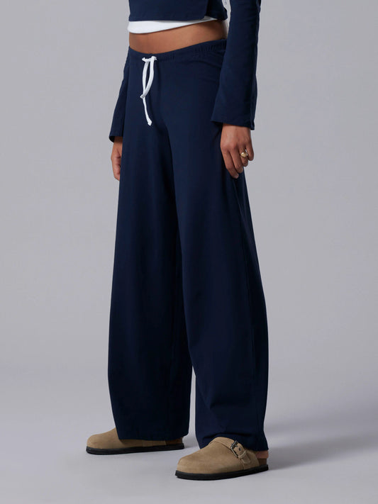 Low waist byxa till ungdom tjej. Vid byxa, låg midja från LMTD till ungdom, barn flicka. 
NLFBENEDICTE CON LW WIDE PANT
13255941