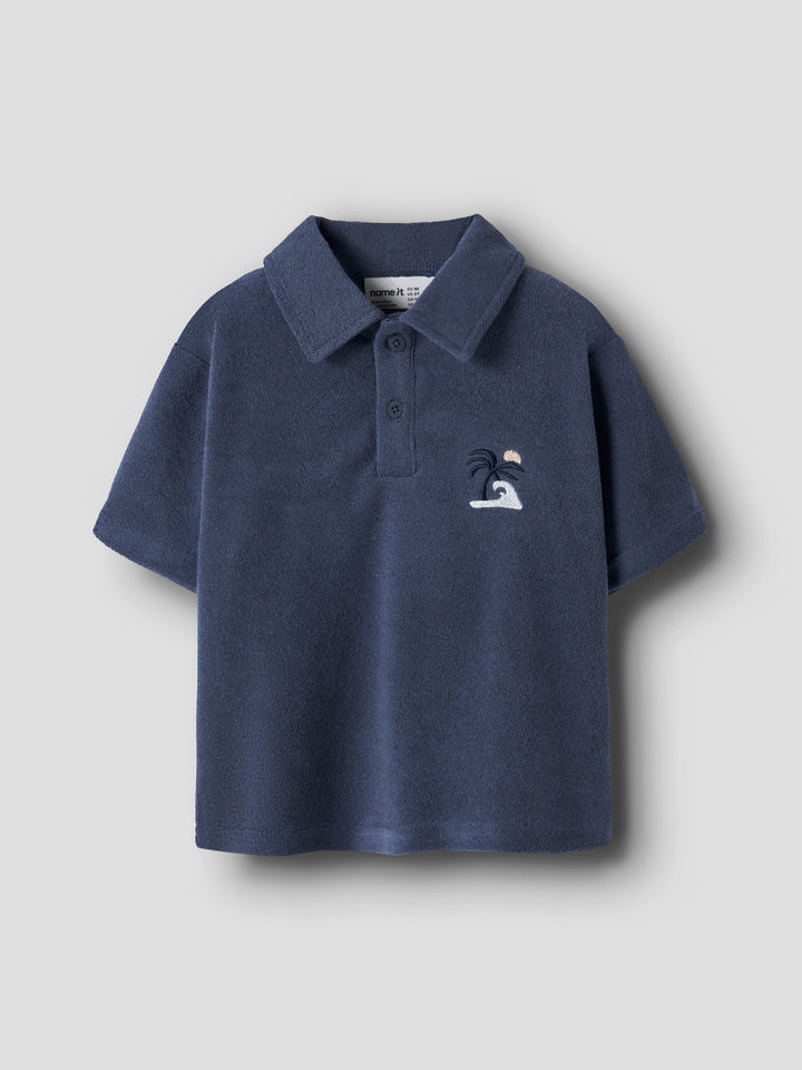 Blå frotté piké tröja till pojke. Pike tröja kortärmad frotte till pojke från Name it.
NMMJARED SS NREG TERRY POLO
13256589