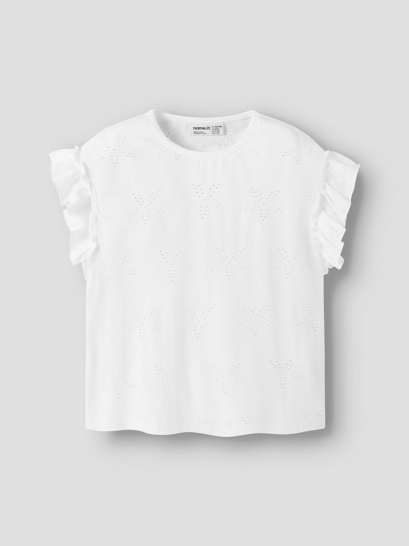 Vit broderad kortärmad topp till flicka. Söt t-shirt till ungdom tjej perfekt till skolavslutning eller midsommar. Fina sommar barn kläder till flicka från Name it.
NKFJADEN SL NREG SH TOP
13256696