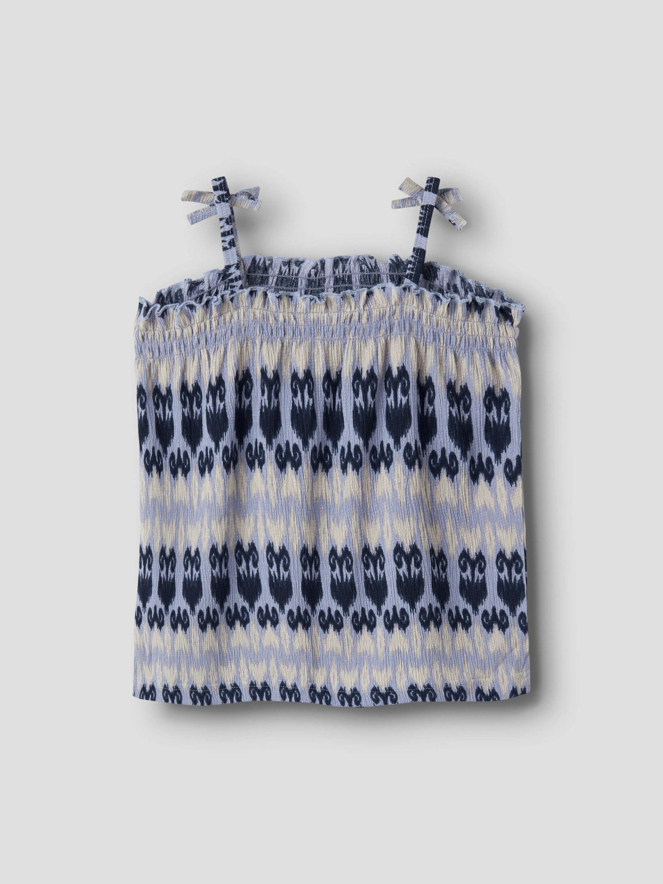 Blå vit mönstrad short topp med smala axelband. Linne med smala axelband till flicka från Name it.
NKFJAMSA SHORT STRAP TOP BOX
13256705