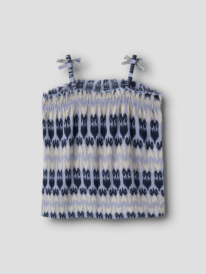 Blå vit mönstrad short topp med smala axelband. Linne med smala axelband till flicka från Name it.
NKFJAMSA SHORT STRAP TOP BOX
13256705