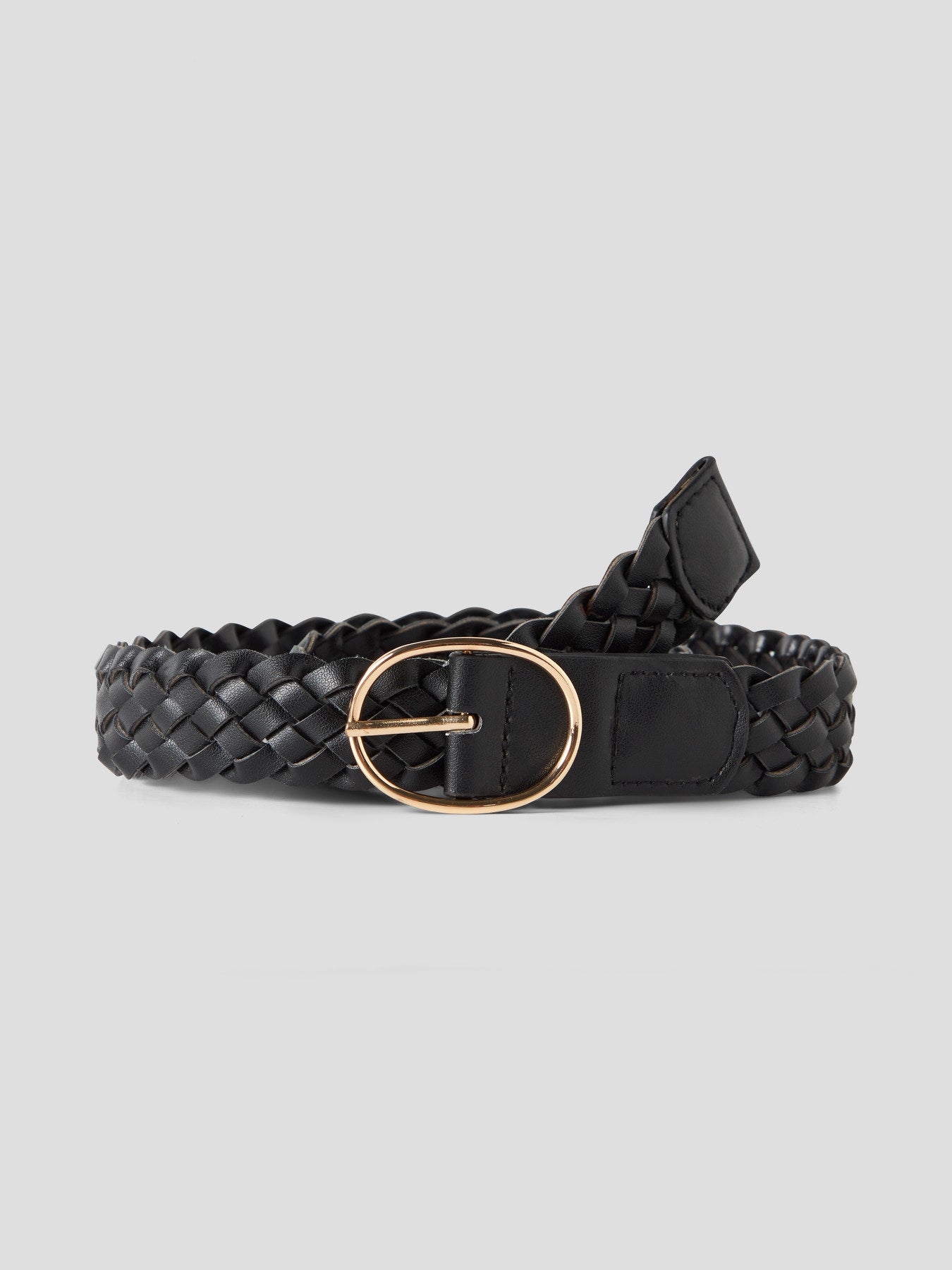 Svart flätat bälte till flicka. Tjej skärp, bälte i flätad modell med guld spänne från Name it.
NKFJALONA BELT
13256740