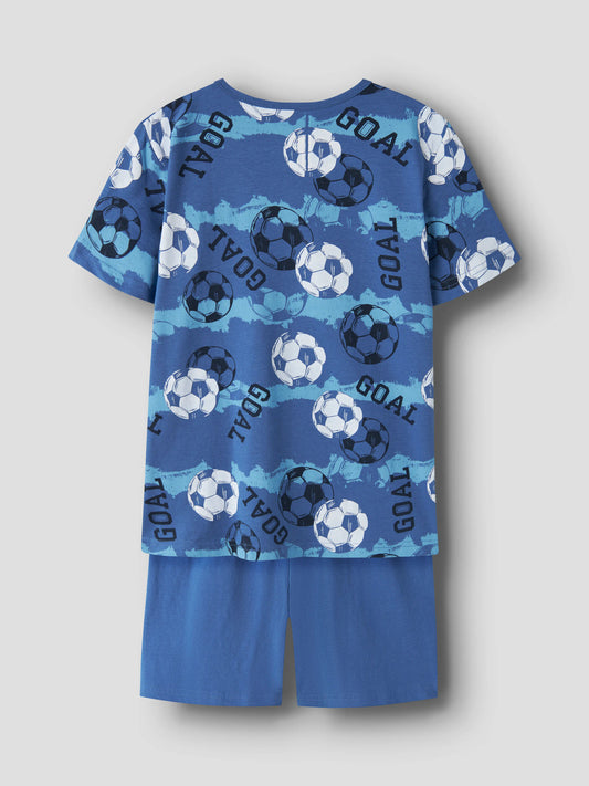 Blå kortärmad och shorts pyjamas till pojke. Kortbent pyjamas eller shortsset, ekologisk fotbolls pyjamas till kille från Name it.
NKMNIGHTSET SS DELFT FOOTBALL NOOS
13257123