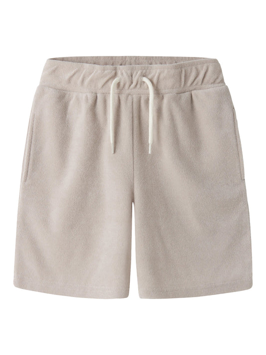 Beige mjuk och skön frotté shorts till pojke. Sköna mjuka frotte shorts till kille barn och ungdom från Name it.
NKMFINTI NREG TERRY SHORTS BOX
13257499