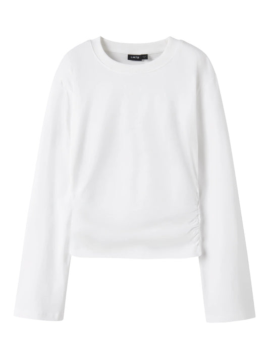 Kort topp med rynkade detaljer i sidorna, lite vidare ärm. Snygg vit långärmad tröja till ungdom tjej. Ekologiska barn och ungdomskläder till flicka från LMTD.
NLFNOVEGAT LS SHORT RUCHED TOP
13257594