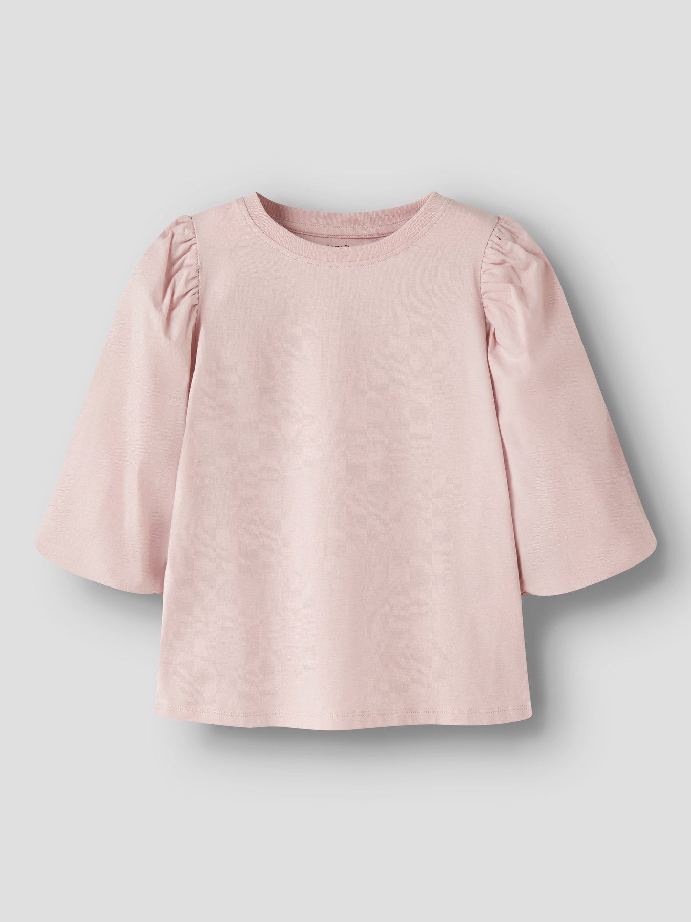 Name It rosa topp för flicka med korta volangärmar i mjuk bomullsblandning
NKFKOMHA 2/4 TOP
13257658