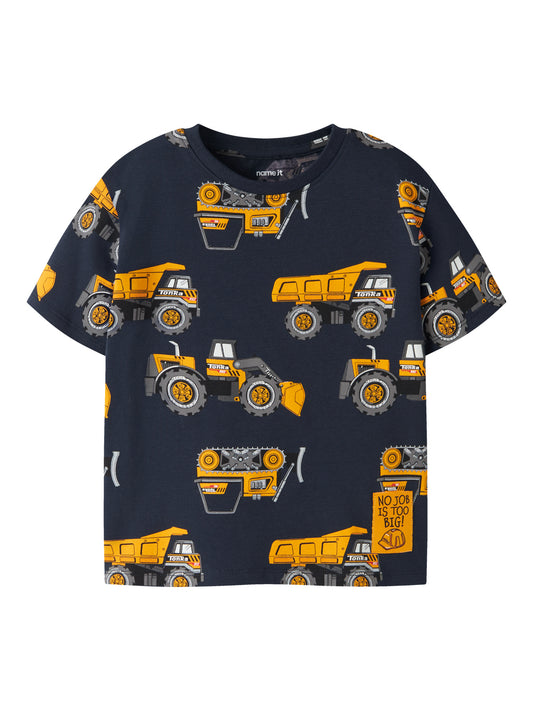 name it Tonka T-shirt för pojke i navy ekologisk bomull med dumprar, hjullastare och arbetsfordon i färgglatt allovertryck.