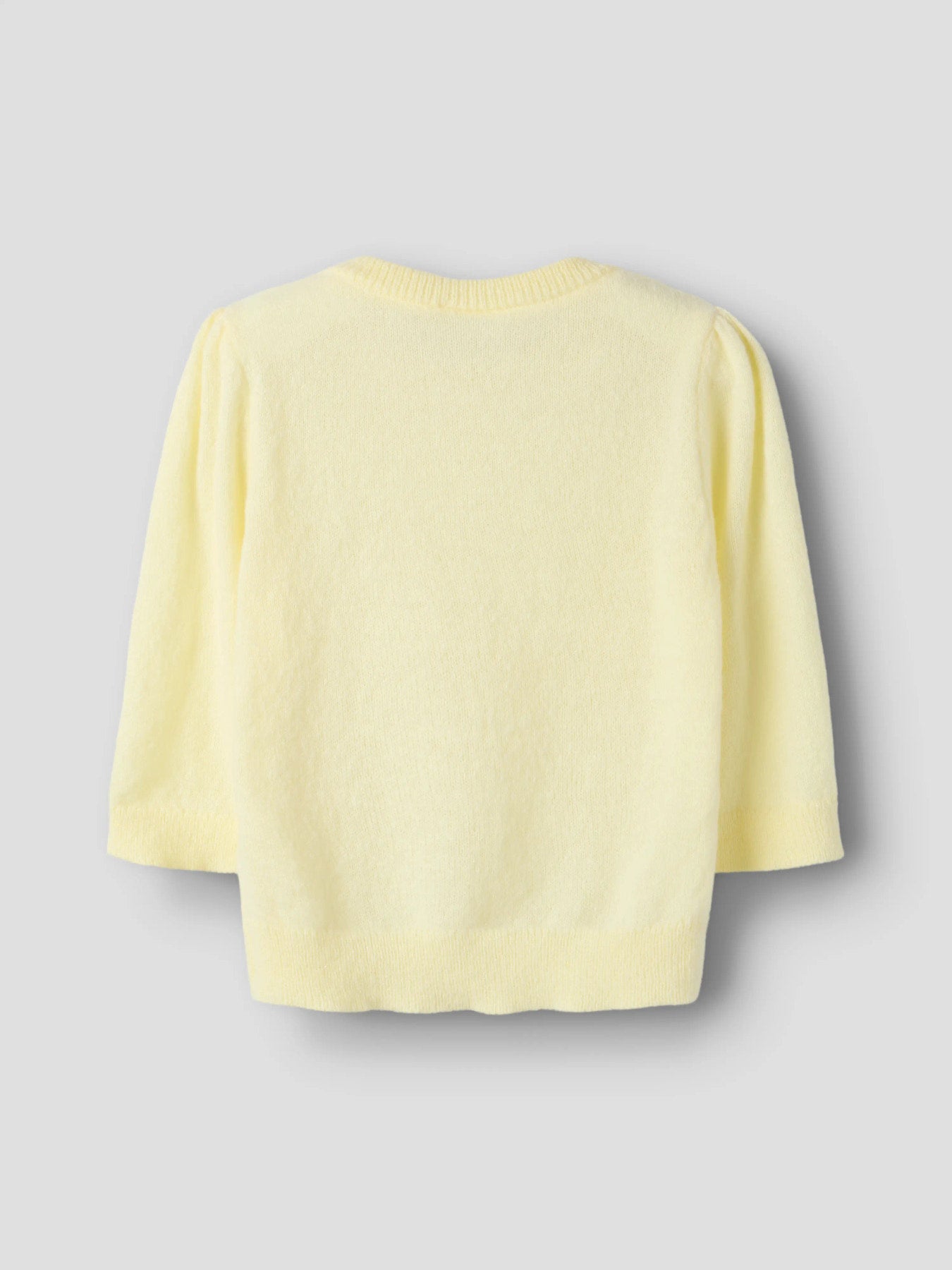 Gul stickad 3/4 tröja i lurvigt mjukt garn. Rosa tröja till flicka. Tjej kläder från Name it.
NKFBABETH 3/4 KNIT
13258110