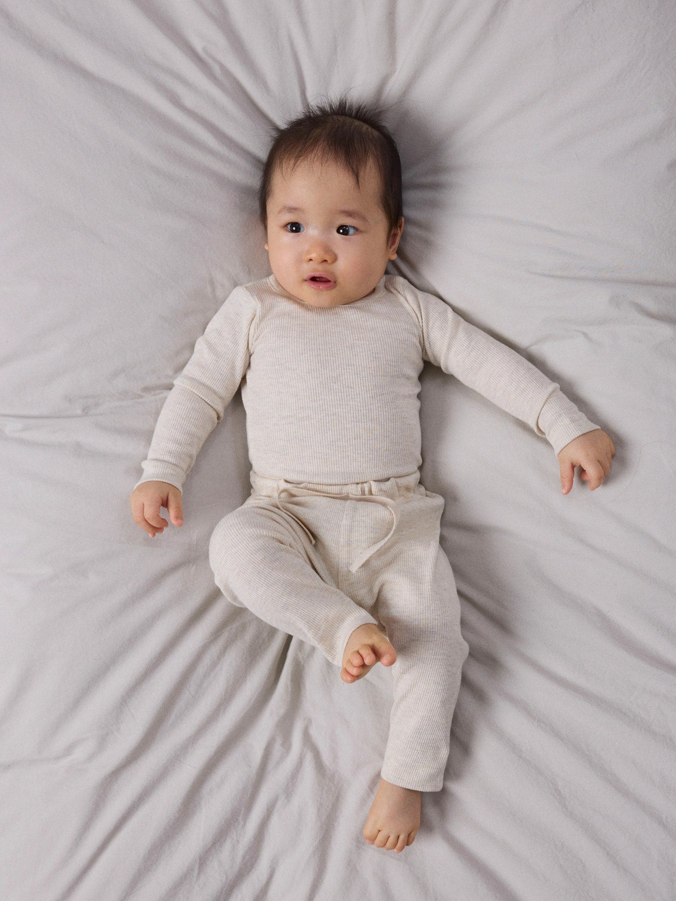 Name It beige ribbade baby byxor till nyfödd bebis pojke och baby flicka i ekologisk bomull och TENCEL™ Modal med elastisk midja och mjuk stretchkvalitet
NBNKAB PANT NOOS
13258115