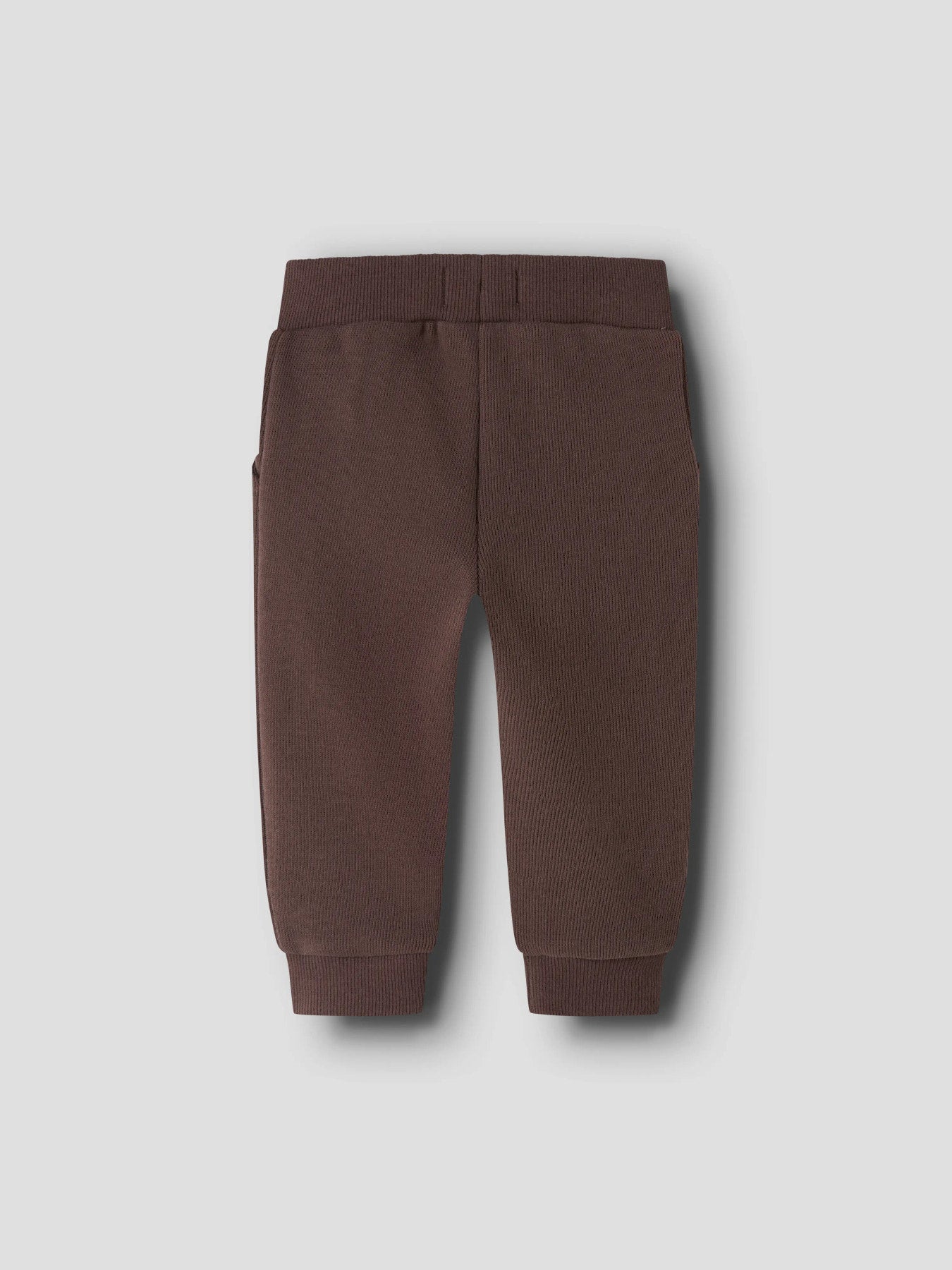 Name It brun mjukisbyxor för baby pojke och bebis flicka i ekologisk bomull och elastisk midja till nyfödd baby.
NBNOBEAR NREG SWEAT PANT UNB NOOS
13258116