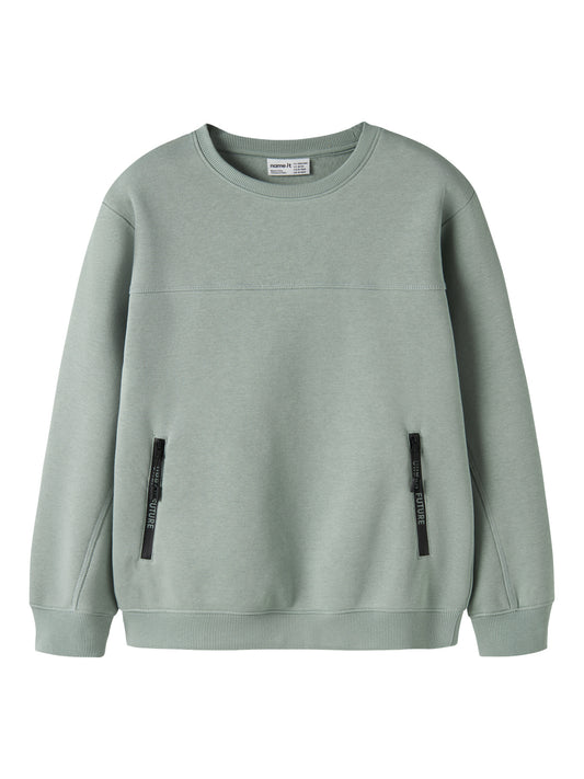 Name It Leo sweatshirt för pojke med dragkedjefickor i Green Milieu