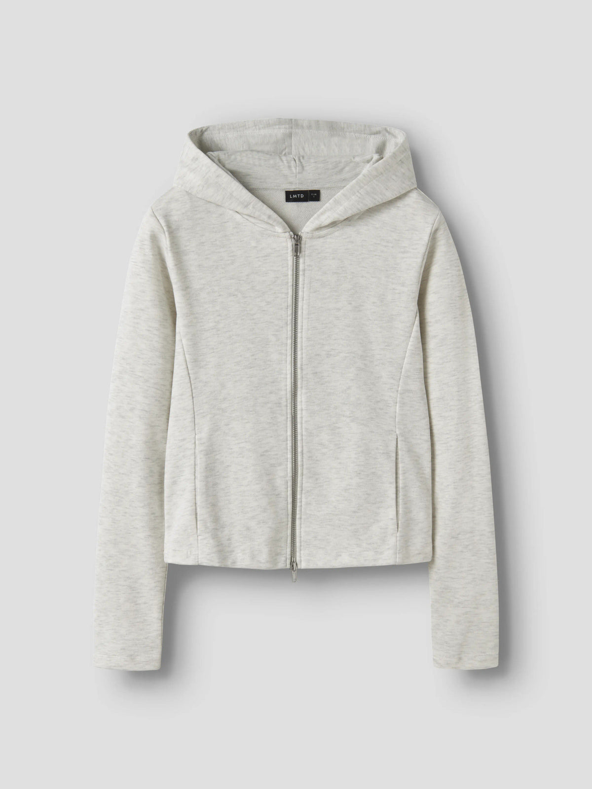 LMTD Lunic ljusgrå hoodiekofta för ungdomstjej med huva, dragkedja, sidofickor och mjuk borstad insida. Modell NLFLUNIC LS BRU S CARDIGAN W. HOOD.
