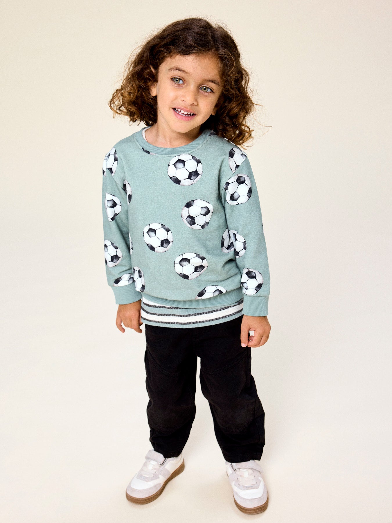 Name It Louie Sweatshirt Med Fotbollsmönster Green Milieu Barn Till Pojke