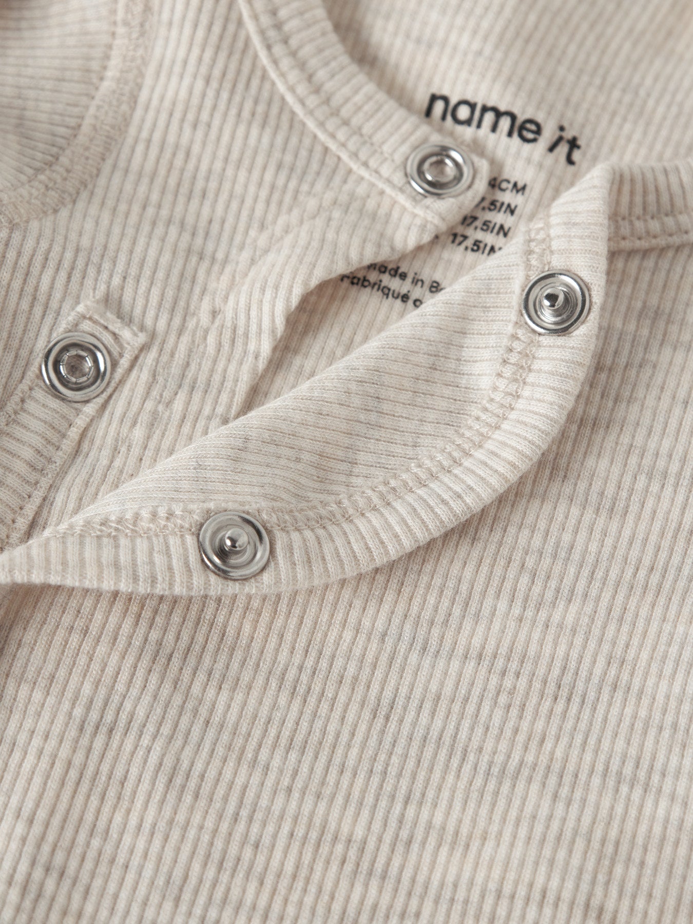 Name It beige prematur omlottbody för baby unisex i ekologisk bomull och TENCEL™ Modal med tryckknappar och mjuk ribbad kvalitet