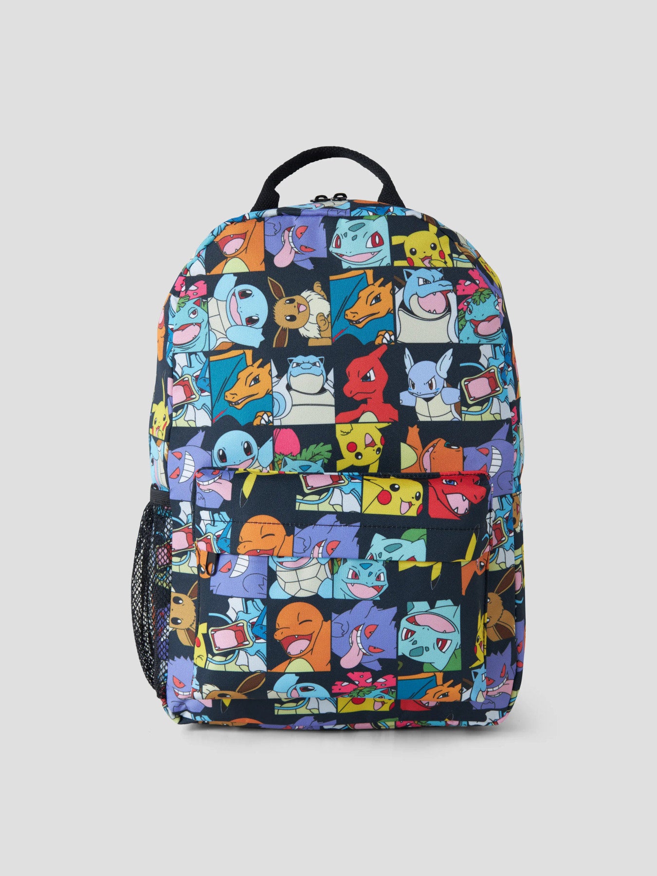 Praktisk Pokémon-ryggsäck från Name It i marinblått. Rymlig modell med justerbara axelremmar, laptopfack och plats för vattenflaska – perfekt för skola och fritid.
NKMJENKA POKEMON BACKPACK BFU
13258823