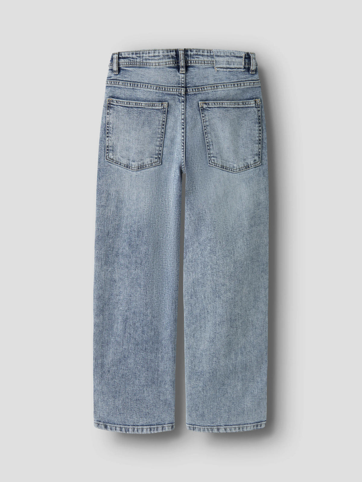 Name It Ryan ljusblå Straight jeans för pojke med raka ben och tvättad denimlook