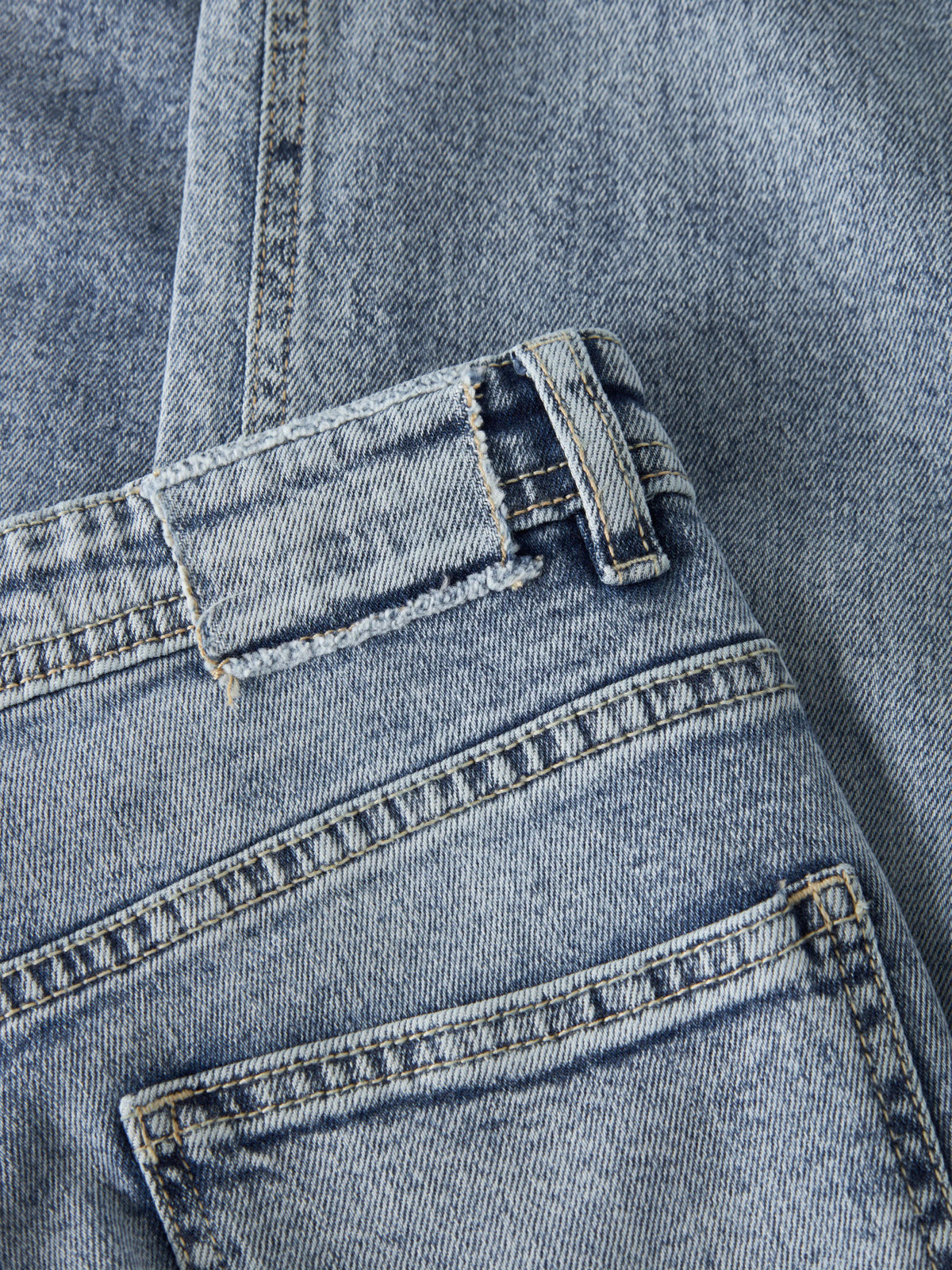 Name It Ryan ljusblå Straight jeans för pojke med raka ben och tvättad denimlook