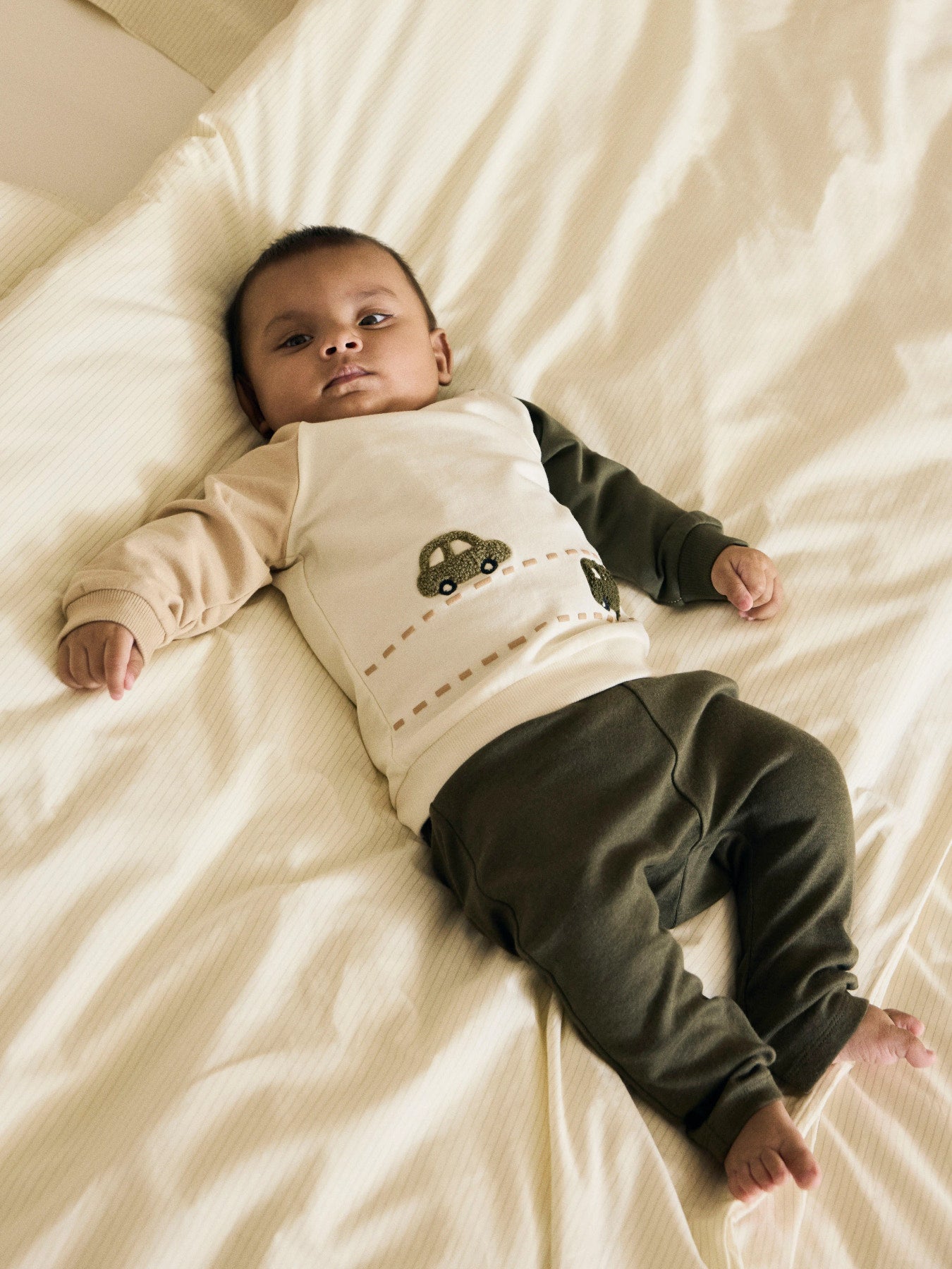 Name It Ohoney ribbad babybyxa för pojke i Olive Night med nedvikbar mudd, 13260258
