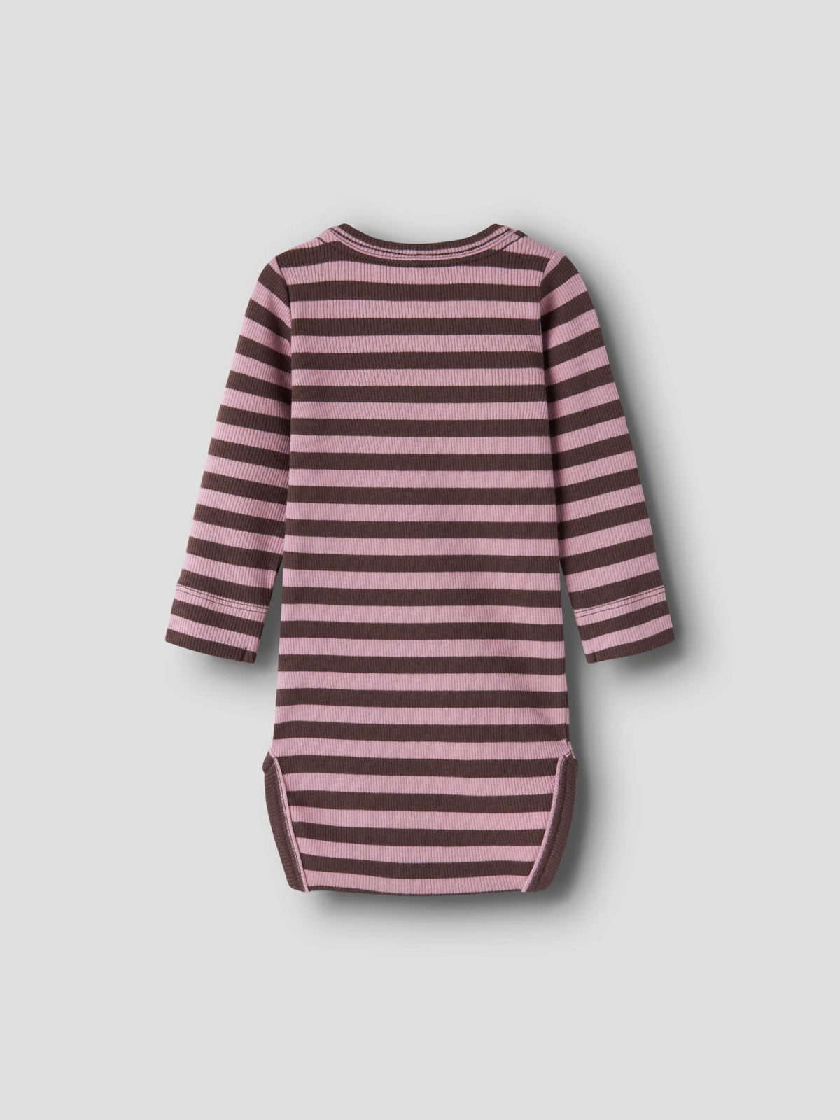 Name It rosa och vinröd randig ribbad body för baby unisex i ekologisk bomull och TENCEL™ Modal med tryckknappar och mjuk stretchkvalitet
