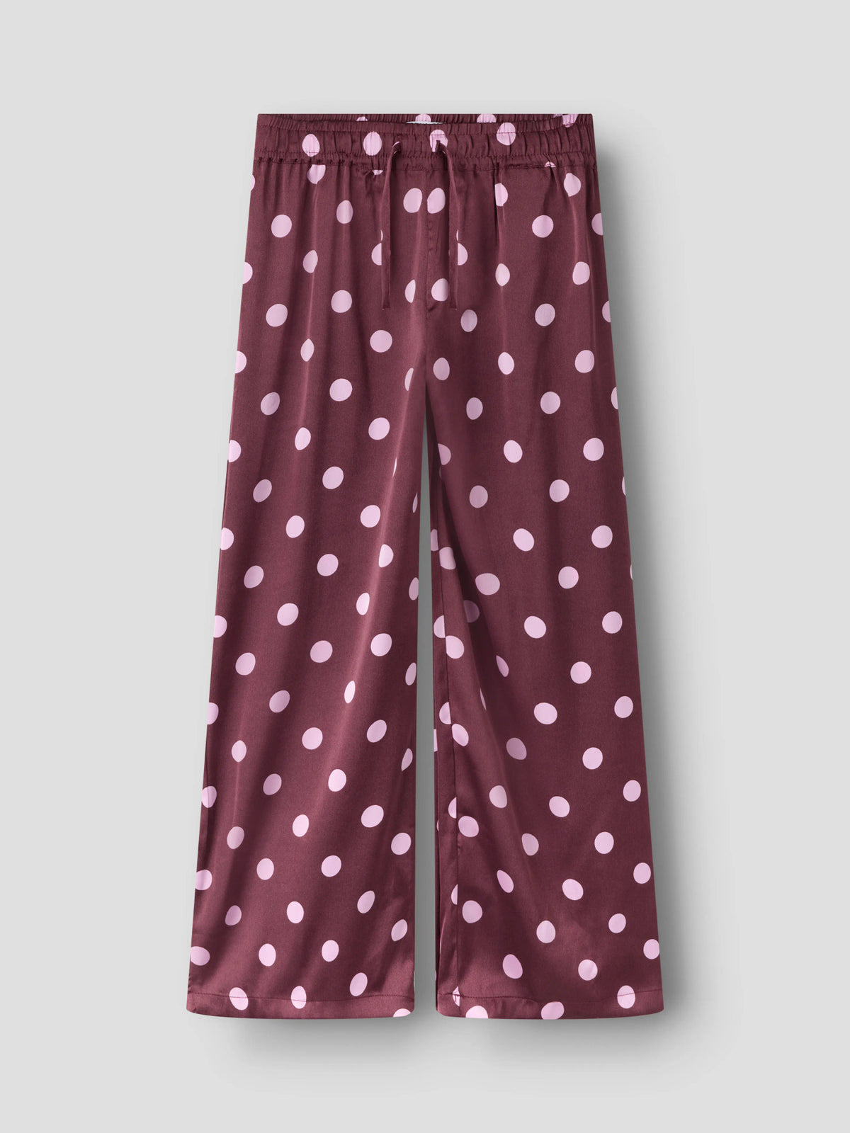 Name It Ruthq prickig satinpyjamas för flicka med skjorta och långbyxor framifrån