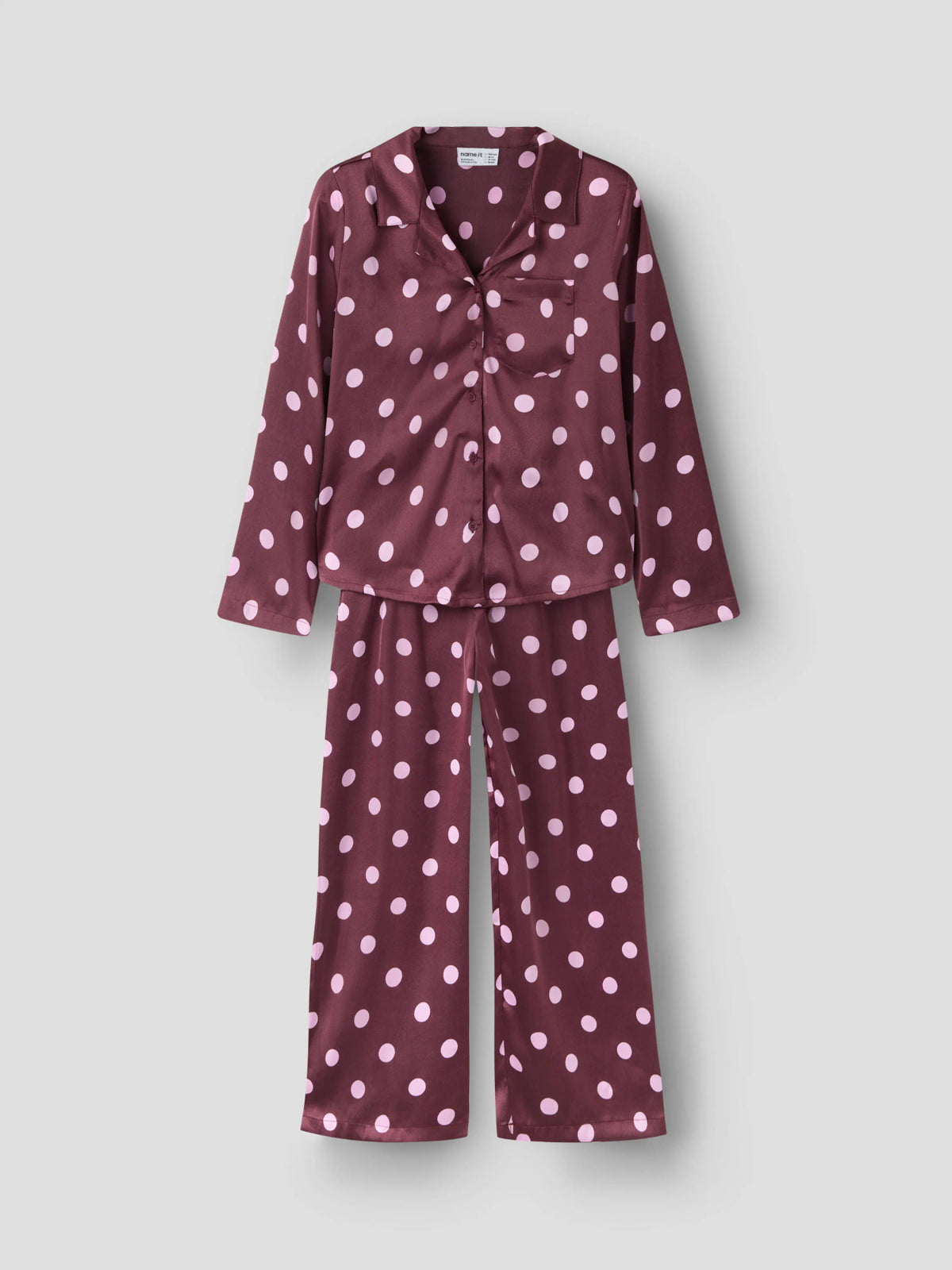 Name It Ruthq prickig satinpyjamas för flicka med skjorta och långbyxor framifrån