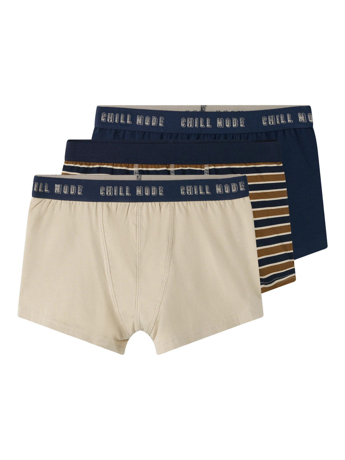Redesq boxerkalsonger 3-pack för pojke från Name It i marinblått, beige och randigt med CHILL MODE på resåren.
