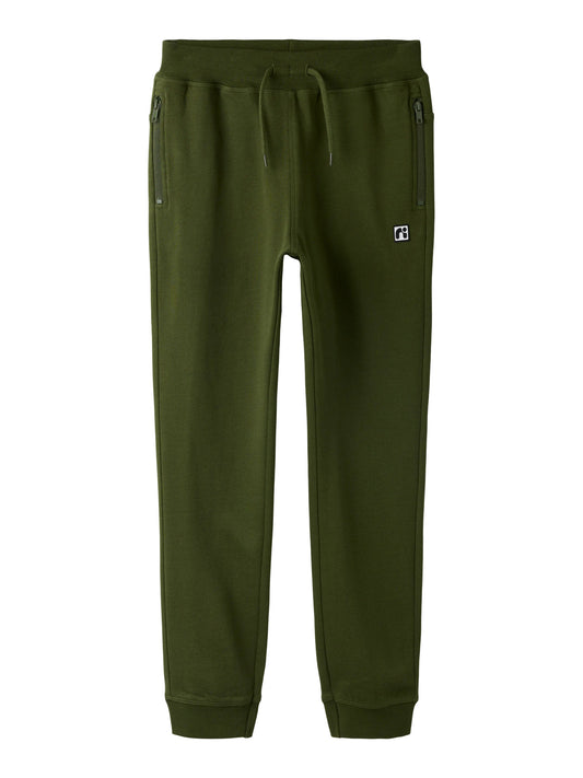 Name It Flo mörkgröna sweatpants Rifle Green med dragsko och fickor med dragkedja för pojke kids