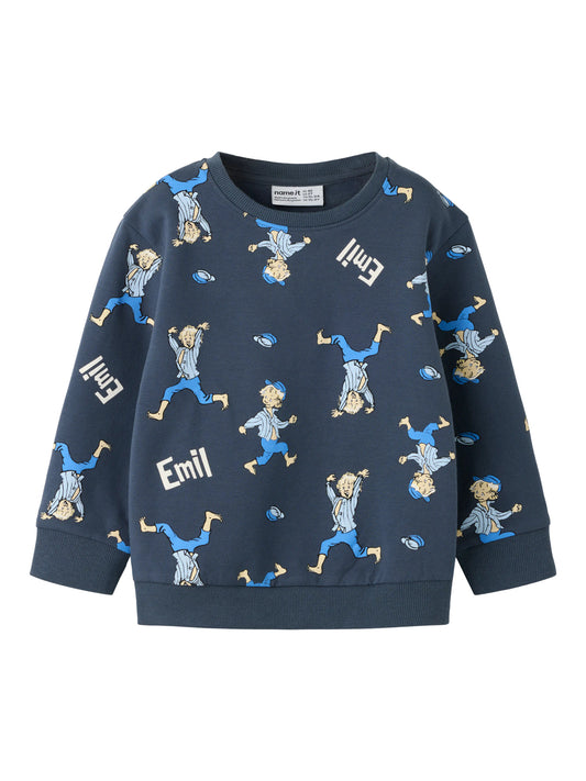 Sweatshirt för pojke med Emil i Lönneberga-mönster i färgen Ombre Blue.