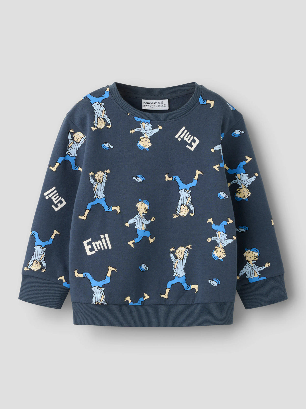 Sweatshirt för pojke med Emil i Lönneberga-mönster i färgen Ombre Blue.