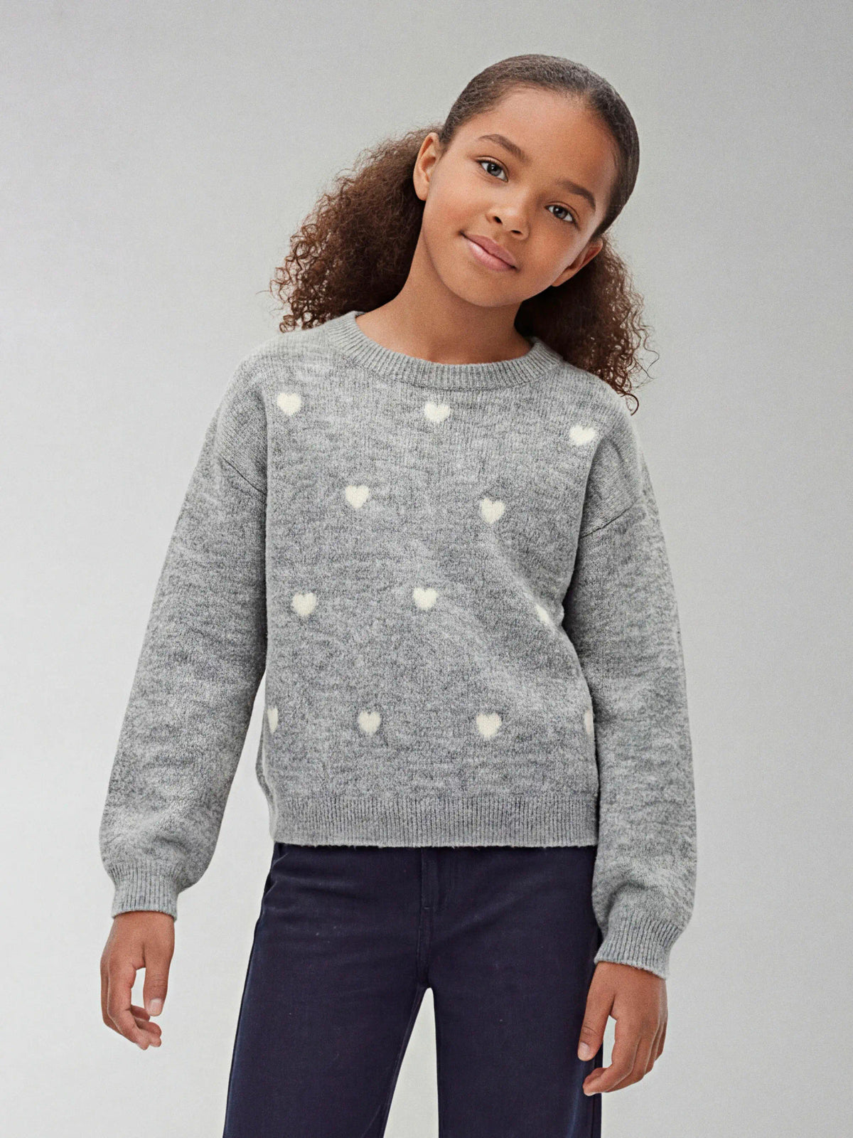 Name It Ogusse grå stickad tröja kids flicka med cremevita hjärtan