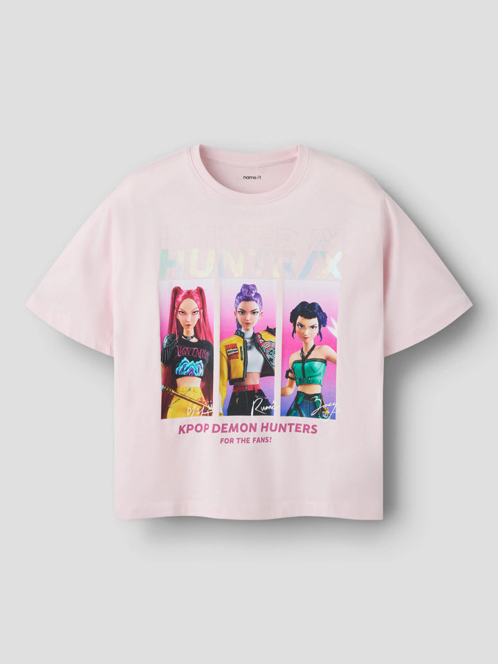 Name It Maja rosa KPop Demon Hunters T-shirt flicka kids med Huntr/x Rumi Mira och Zoey