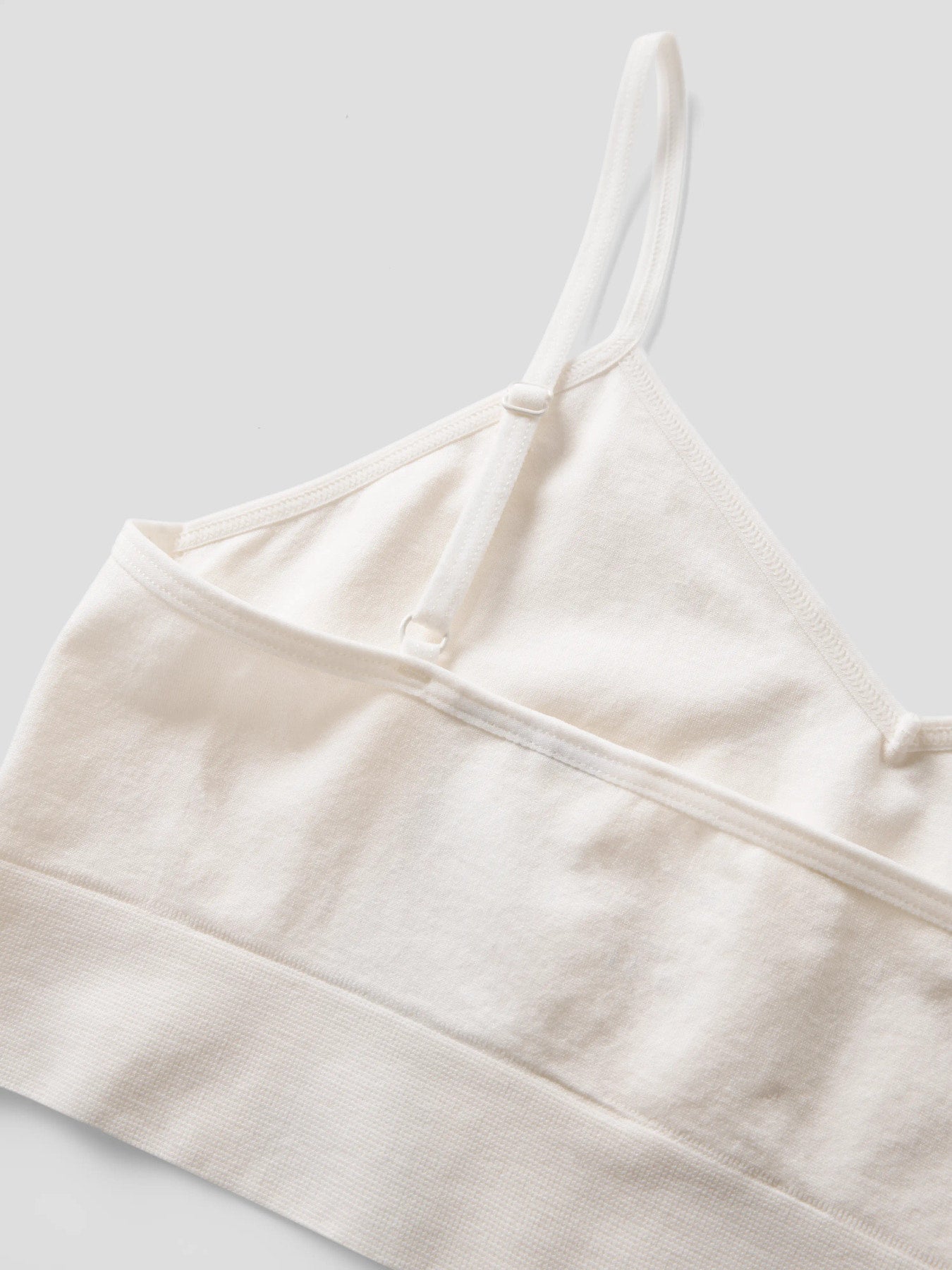 LMTD Betty sömlös vit bralette White Alyssum för ungdom tjej