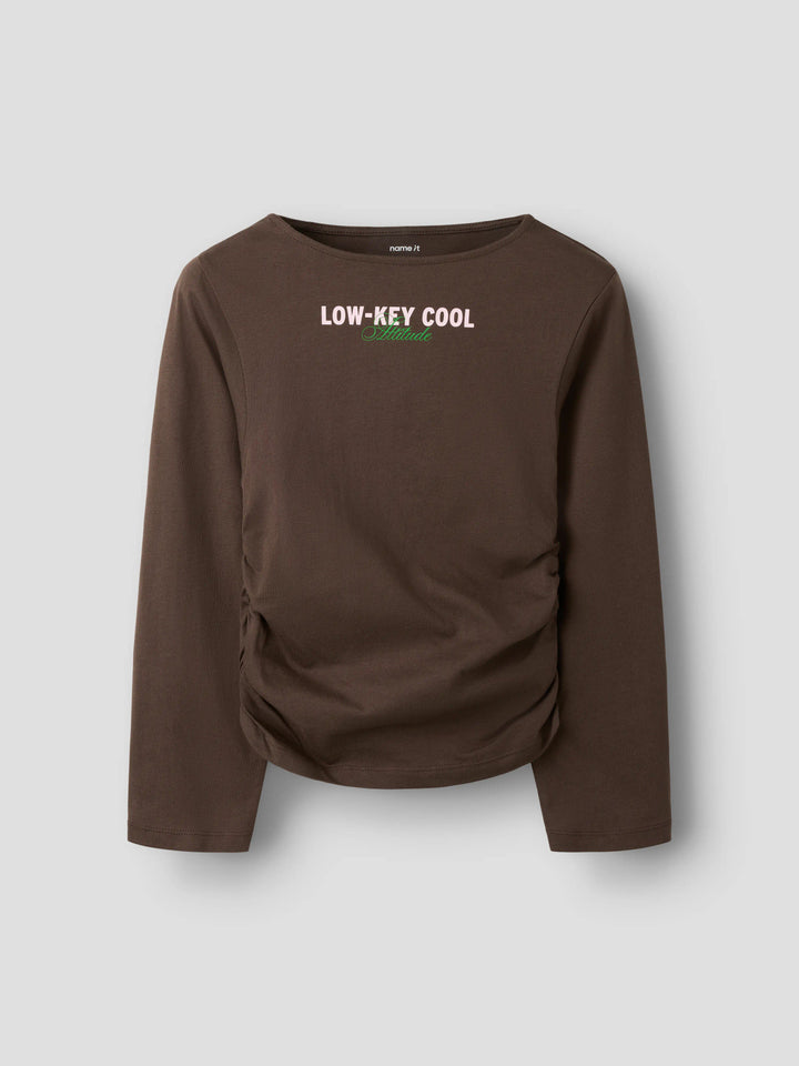 Name It Nabella långärmad topp för flicka kids Chocolate Brown med rynkdetalj och textprint – 13265073